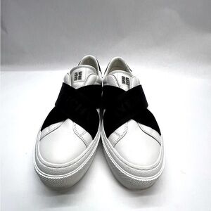 Givenchi Men City Court Slip on sneakers like new shoes size US 8 EU 41